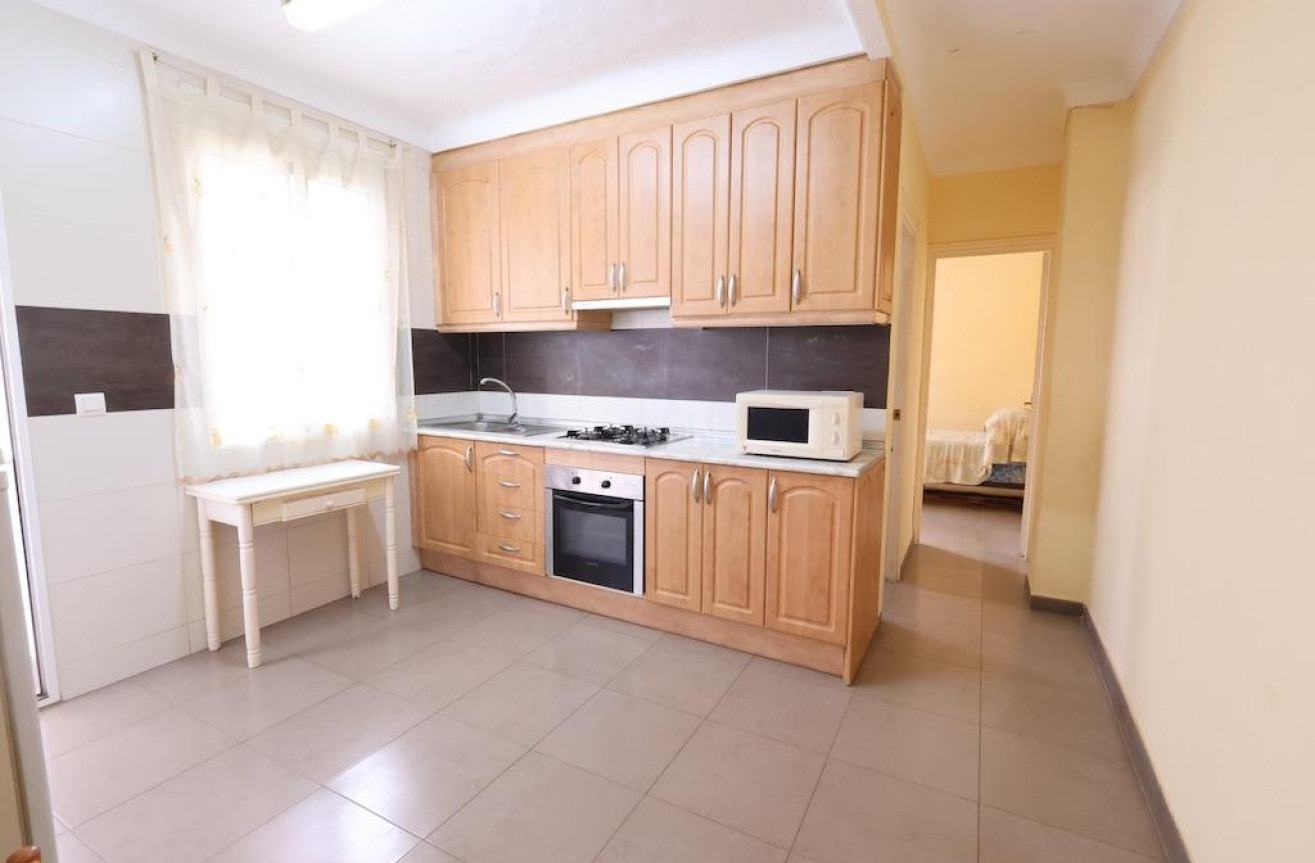 Odsprzedaż - Mieszkanie w bloku - Torrevieja - Costa Blanca