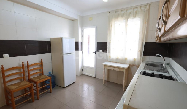 Odsprzedaż - Mieszkanie w bloku - Torrevieja - Costa Blanca
