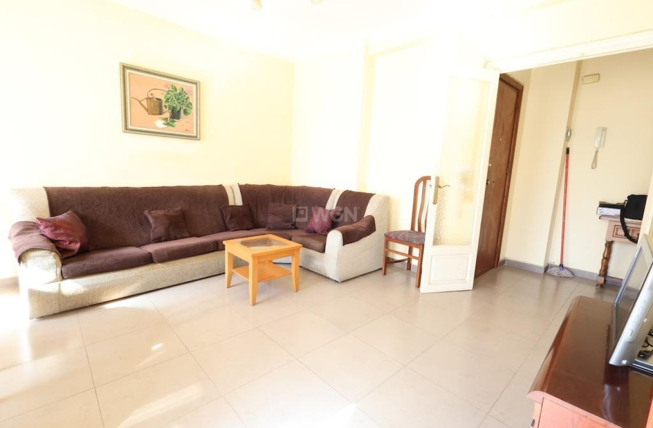 Odsprzedaż - Mieszkanie w bloku - Torrevieja - Costa Blanca