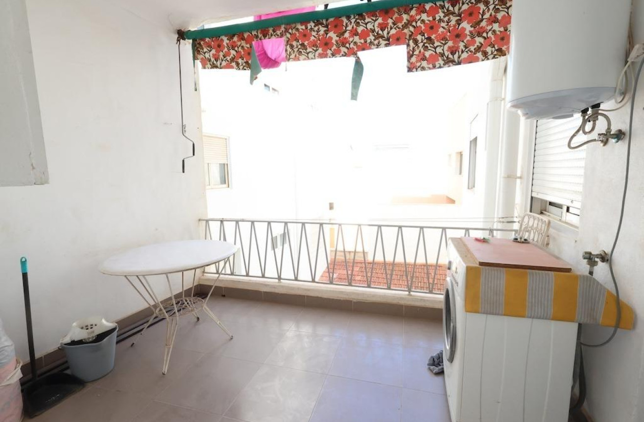 Odsprzedaż - Mieszkanie w bloku - Torrevieja - Costa Blanca