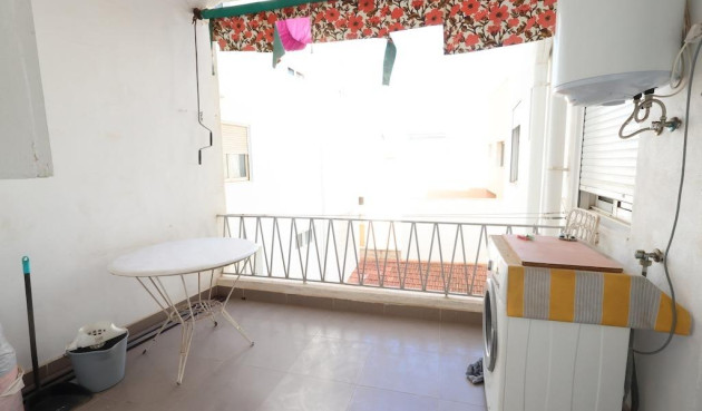 Odsprzedaż - Mieszkanie w bloku - Torrevieja - Costa Blanca