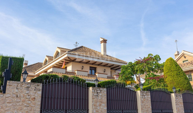 Resale - Villa - Torrevieja - La Veleta
