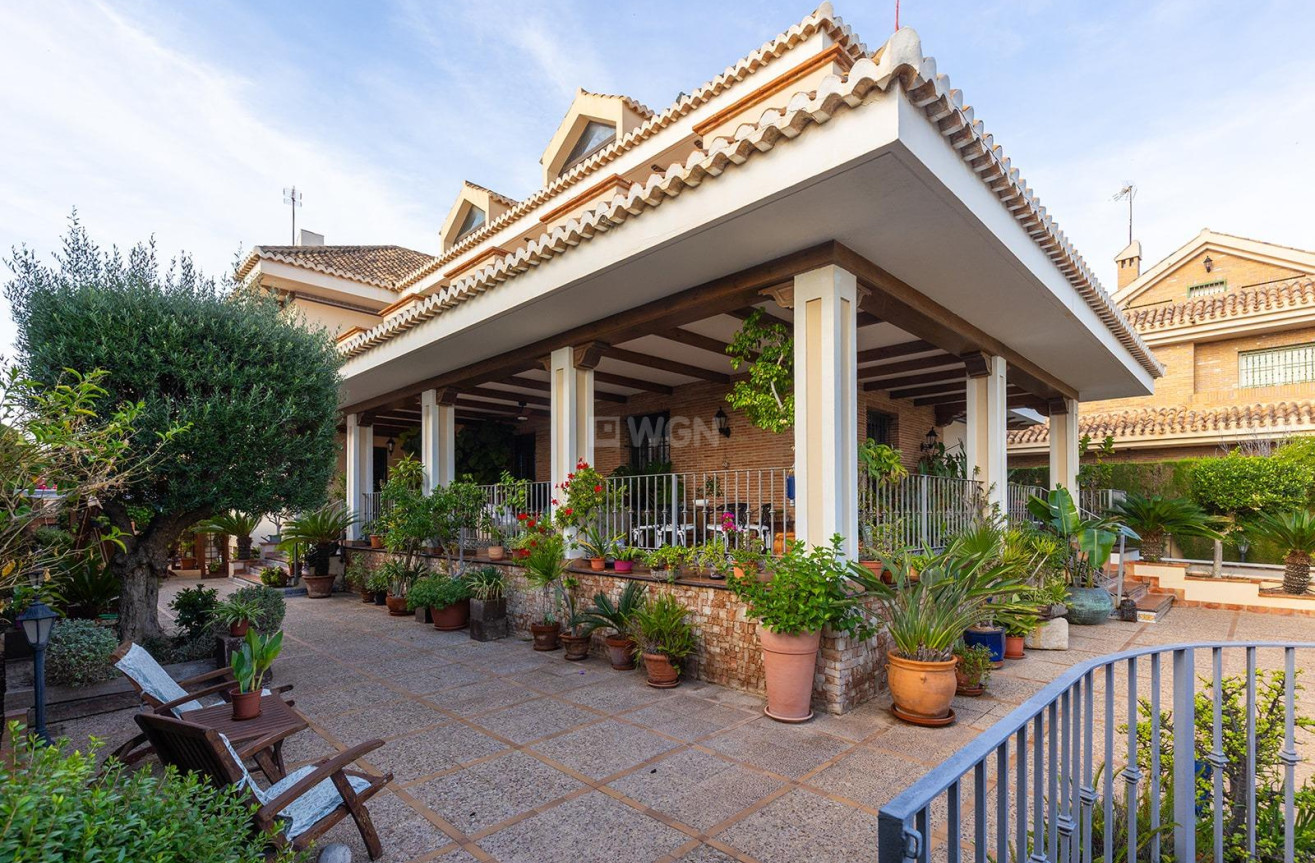 Resale - Villa - Torrevieja - La Veleta