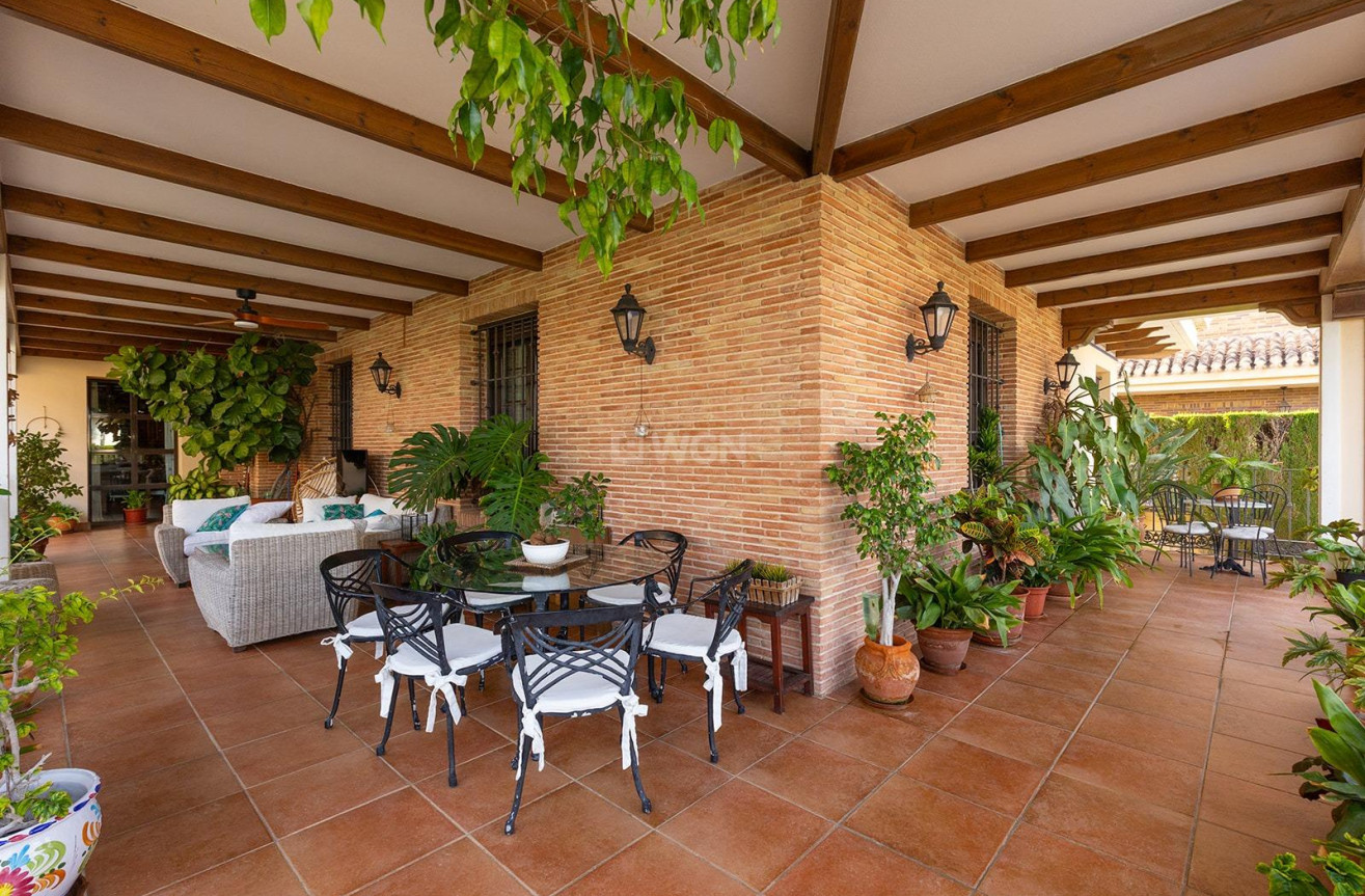 Resale - Villa - Torrevieja - La Veleta
