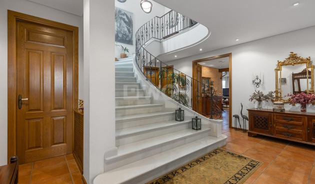 Resale - Villa - Torrevieja - La Veleta