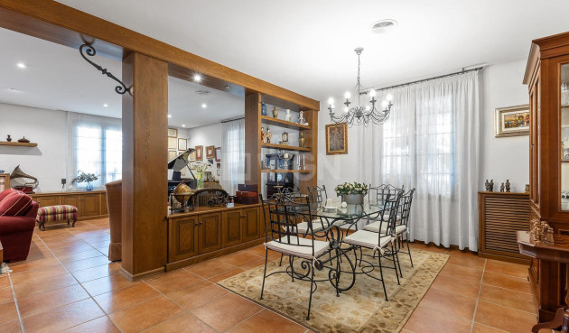 Resale - Villa - Torrevieja - La Veleta