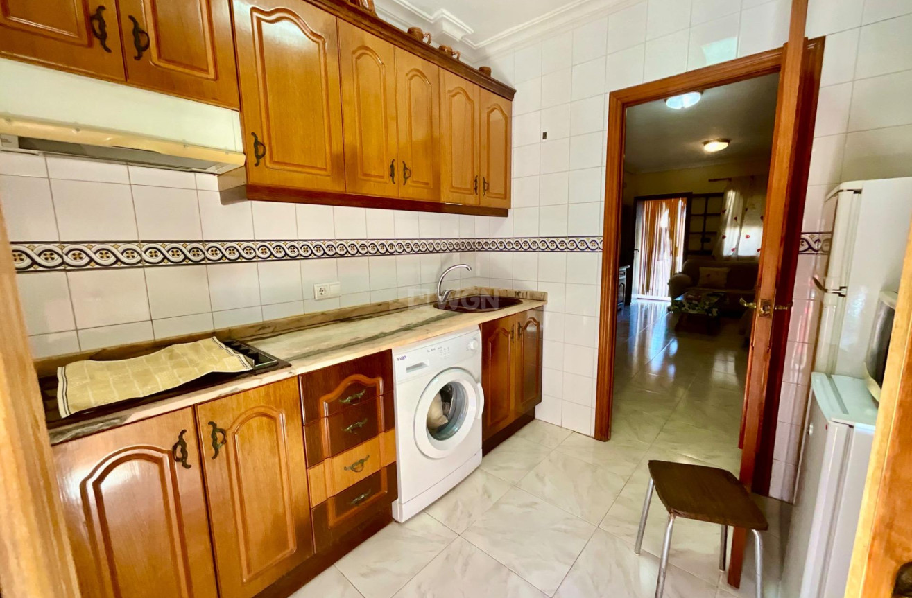 Odsprzedaż - Bungalow - Torrevieja - Torreblanca