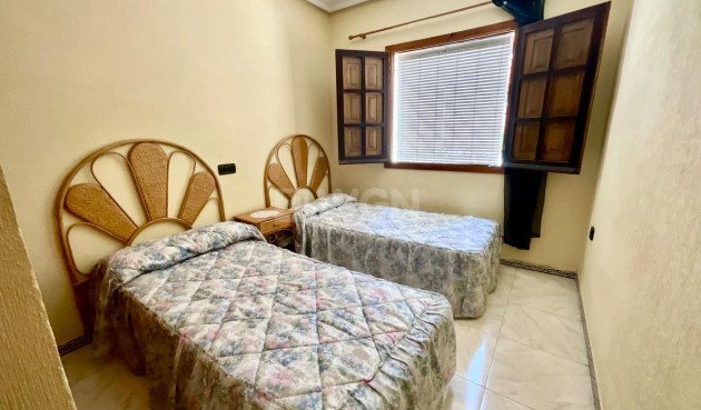 Odsprzedaż - Bungalow - Torrevieja - Torreblanca