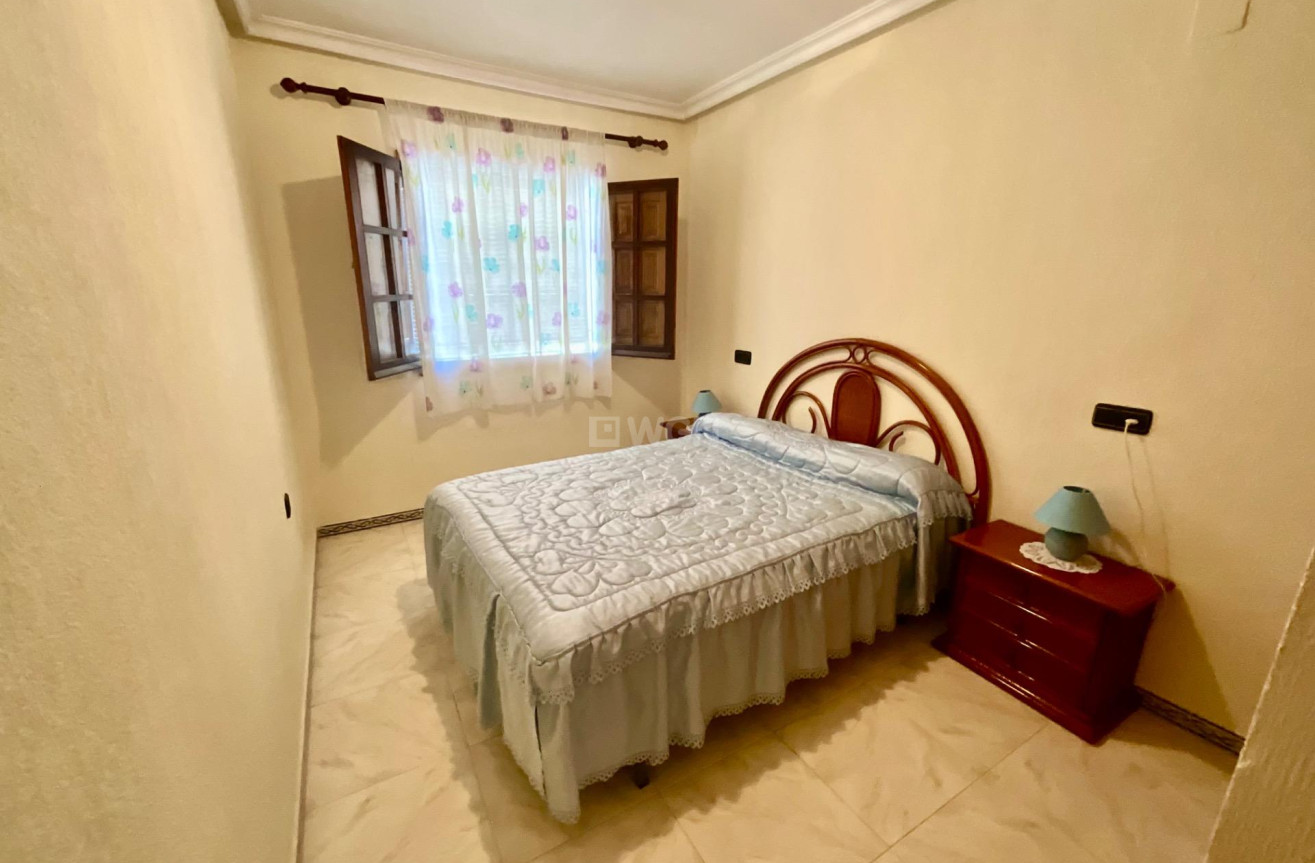 Odsprzedaż - Bungalow - Torrevieja - Torreblanca