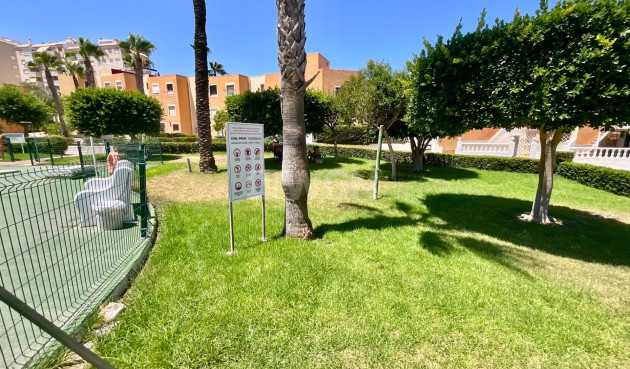 Odsprzedaż - Bungalow - Torrevieja - Torreblanca
