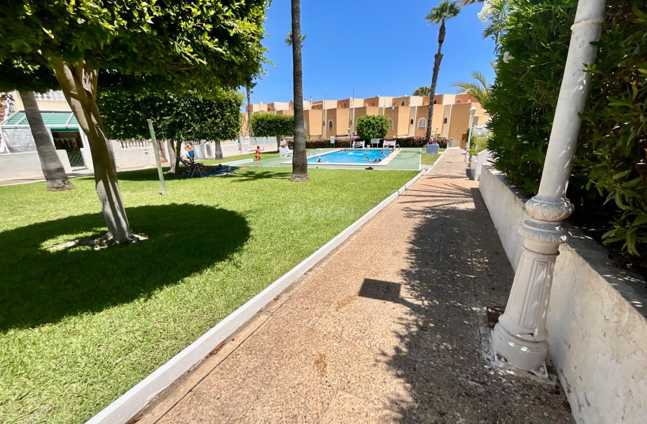 Odsprzedaż - Bungalow - Torrevieja - Torreblanca