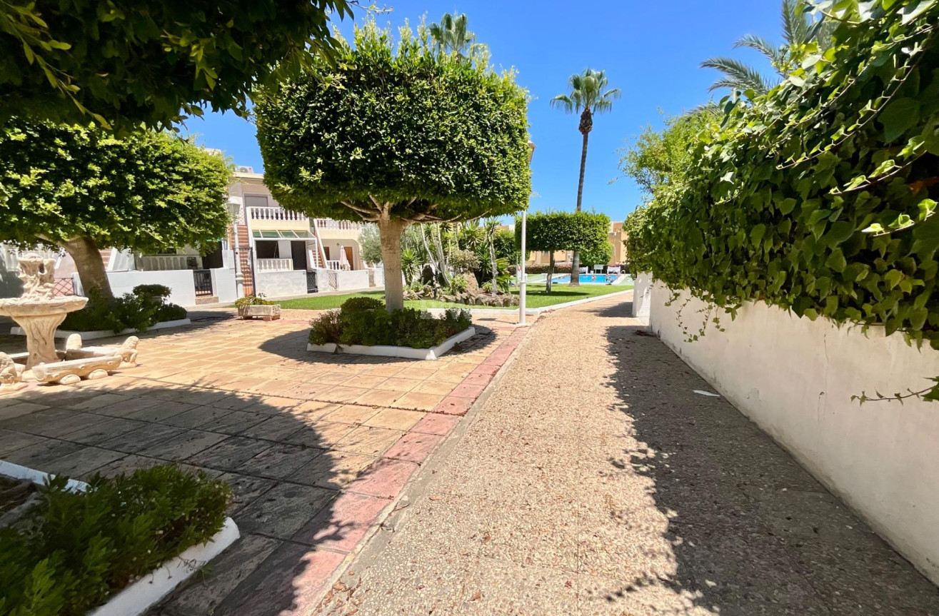 Odsprzedaż - Bungalow - Torrevieja - Torreblanca