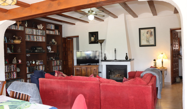 Odsprzedaż - Villa - Orba - Inland