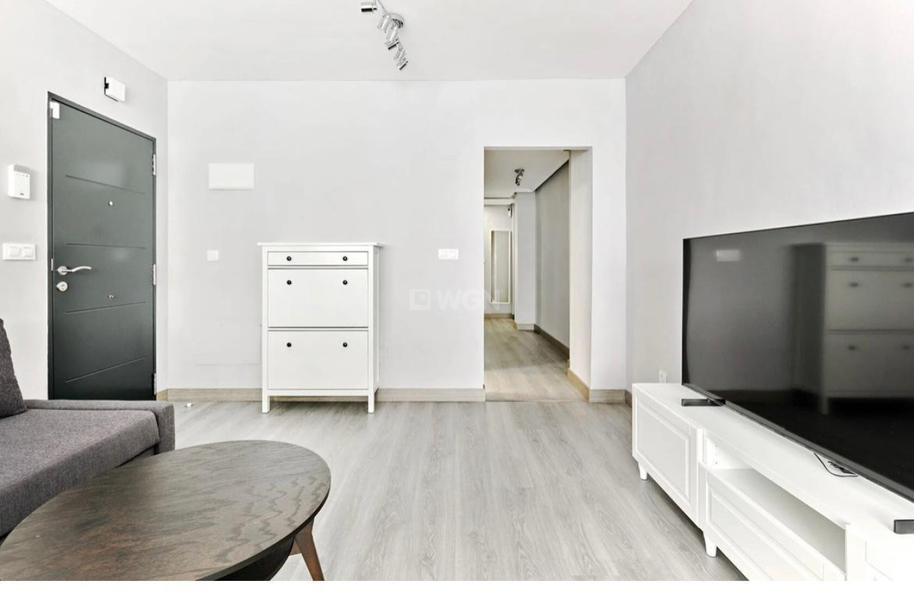 Odsprzedaż - Mieszkanie w bloku - Torrevieja - Centro