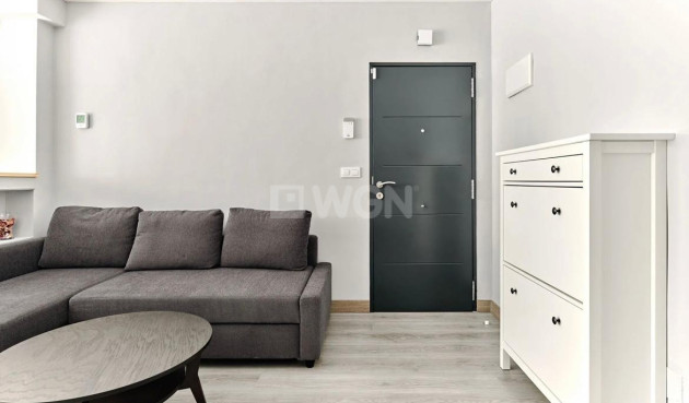 Odsprzedaż - Mieszkanie w bloku - Torrevieja - Centro