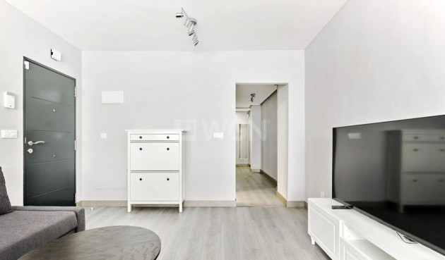 Odsprzedaż - Mieszkanie w bloku - Torrevieja - Centro