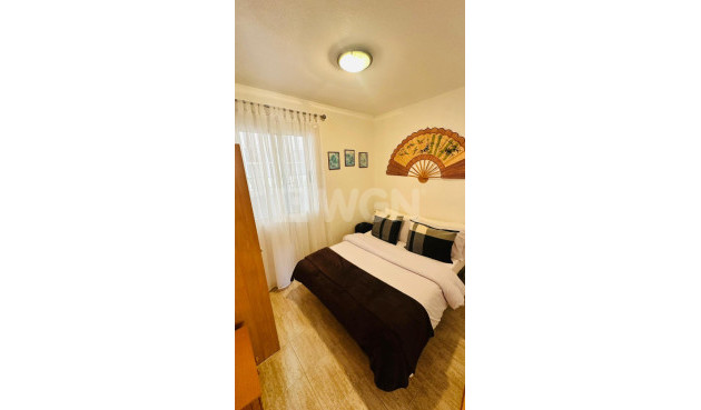 Odsprzedaż - Mieszkanie w bloku - Torrevieja - Costa Blanca