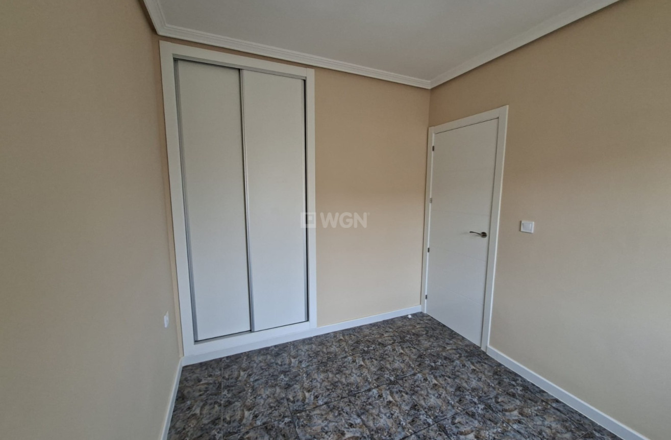 Odsprzedaż - Mieszkanie w bloku - Orihuela Costa - Costa Blanca