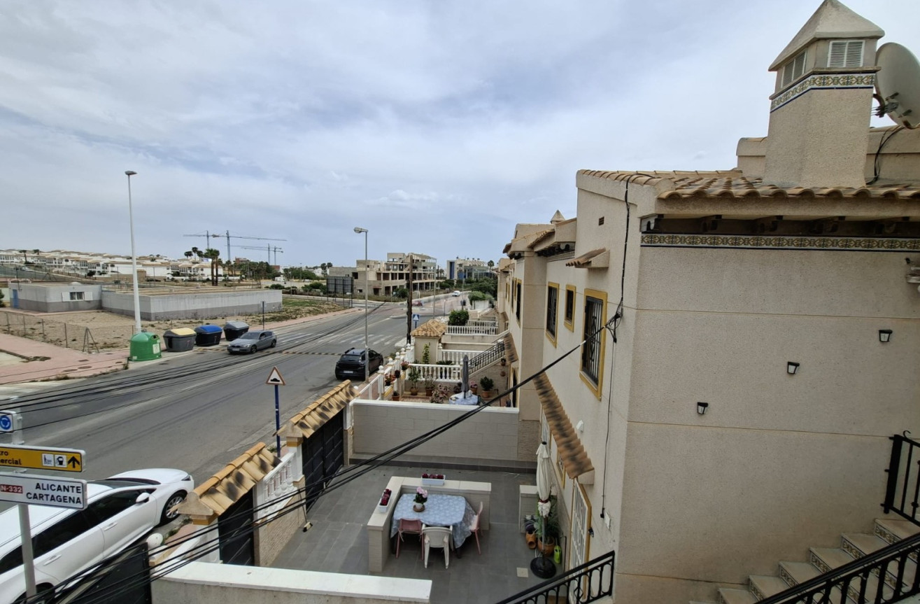 Odsprzedaż - Mieszkanie w bloku - Orihuela Costa - Costa Blanca