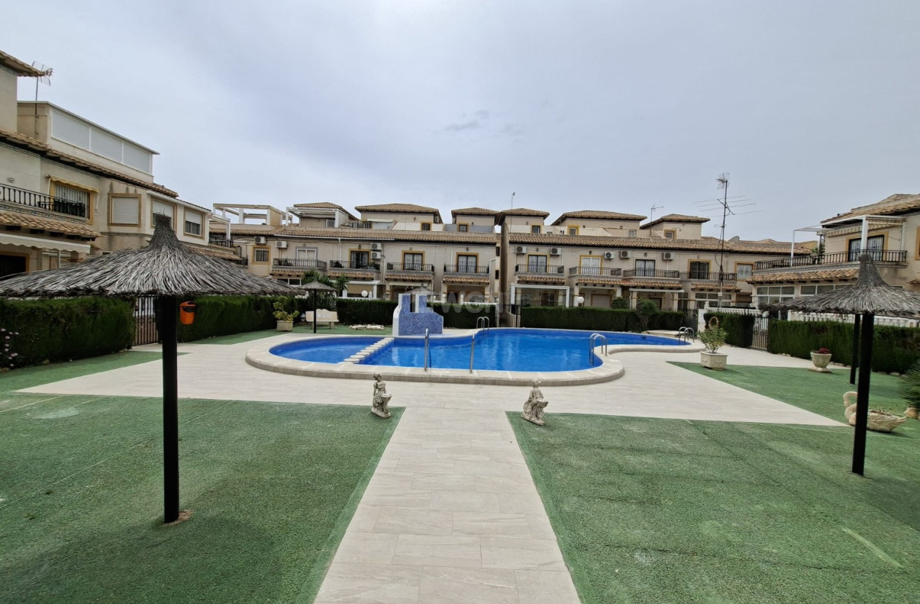 Odsprzedaż - Mieszkanie w bloku - Orihuela Costa - Costa Blanca