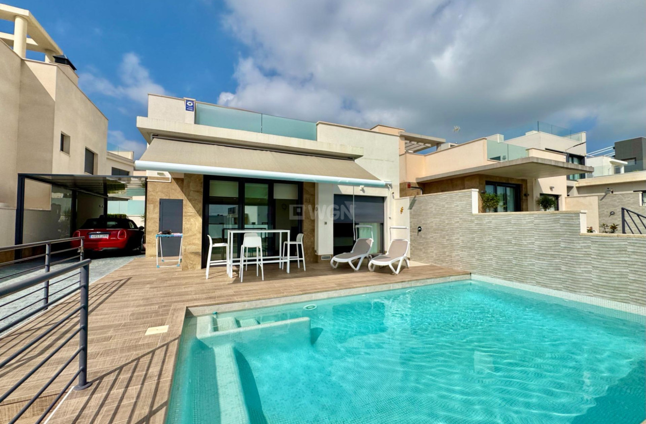 Odsprzedaż - Villa - San Miguel de Salinas - Bellavista