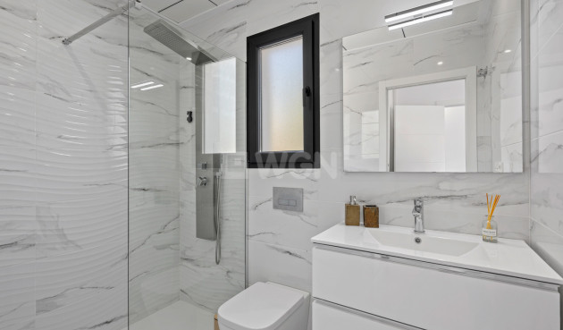 Odsprzedaż - Villa - Torrevieja - Costa Blanca