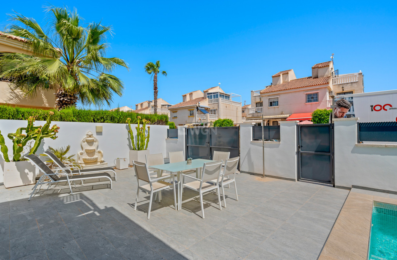 Odsprzedaż - Villa - Torrevieja - Costa Blanca