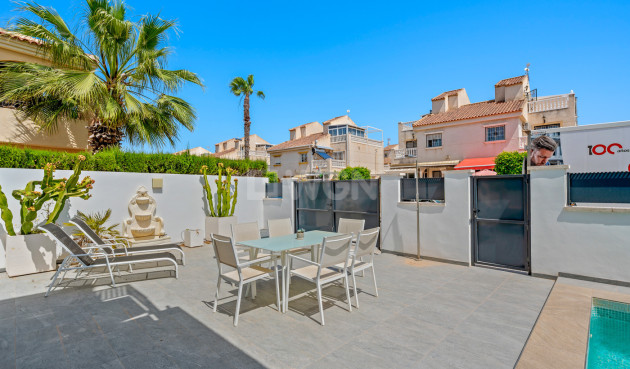 Odsprzedaż - Villa - Torrevieja - Costa Blanca
