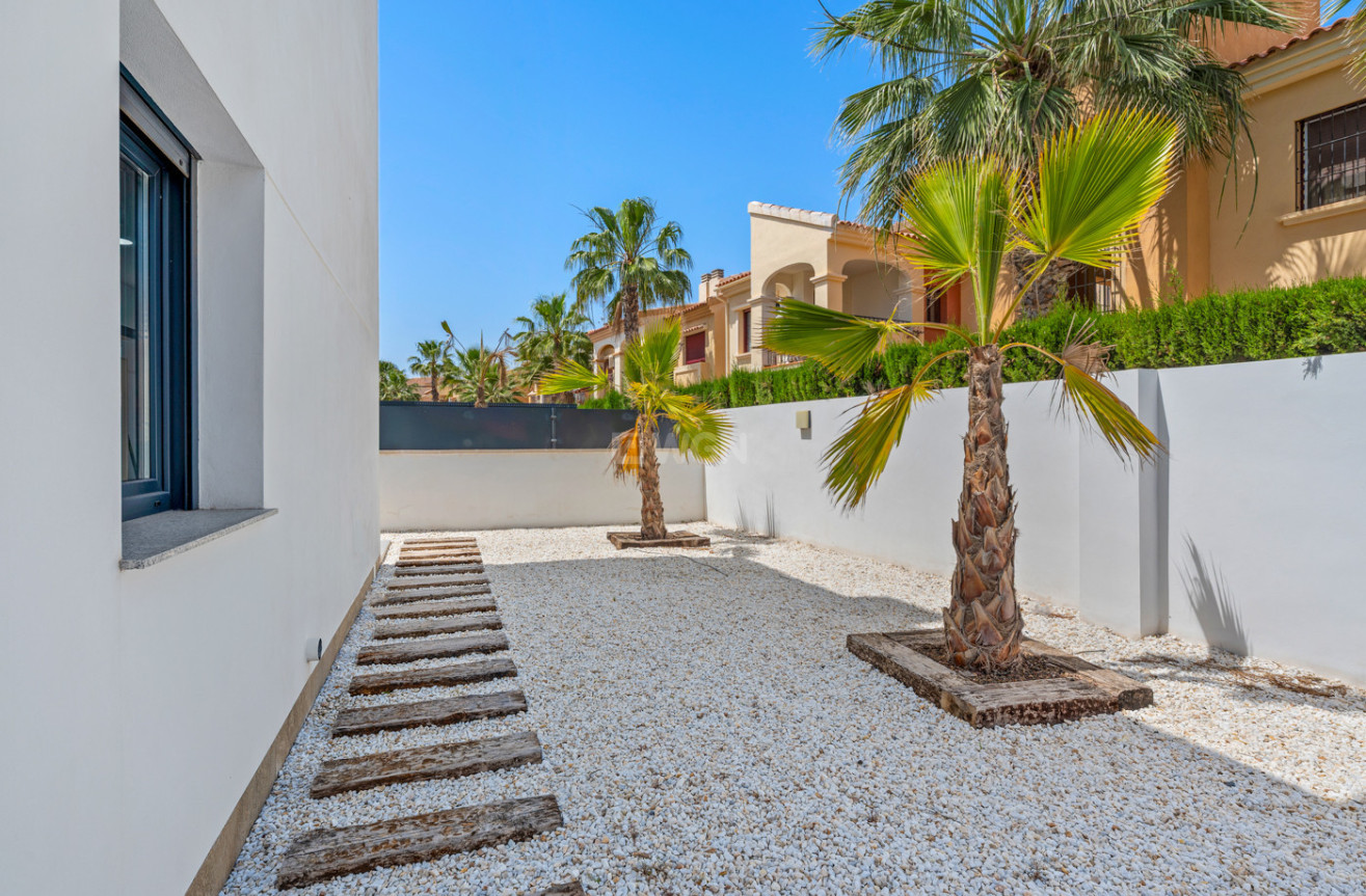Odsprzedaż - Villa - Torrevieja - Costa Blanca