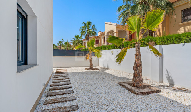 Odsprzedaż - Villa - Torrevieja - Costa Blanca