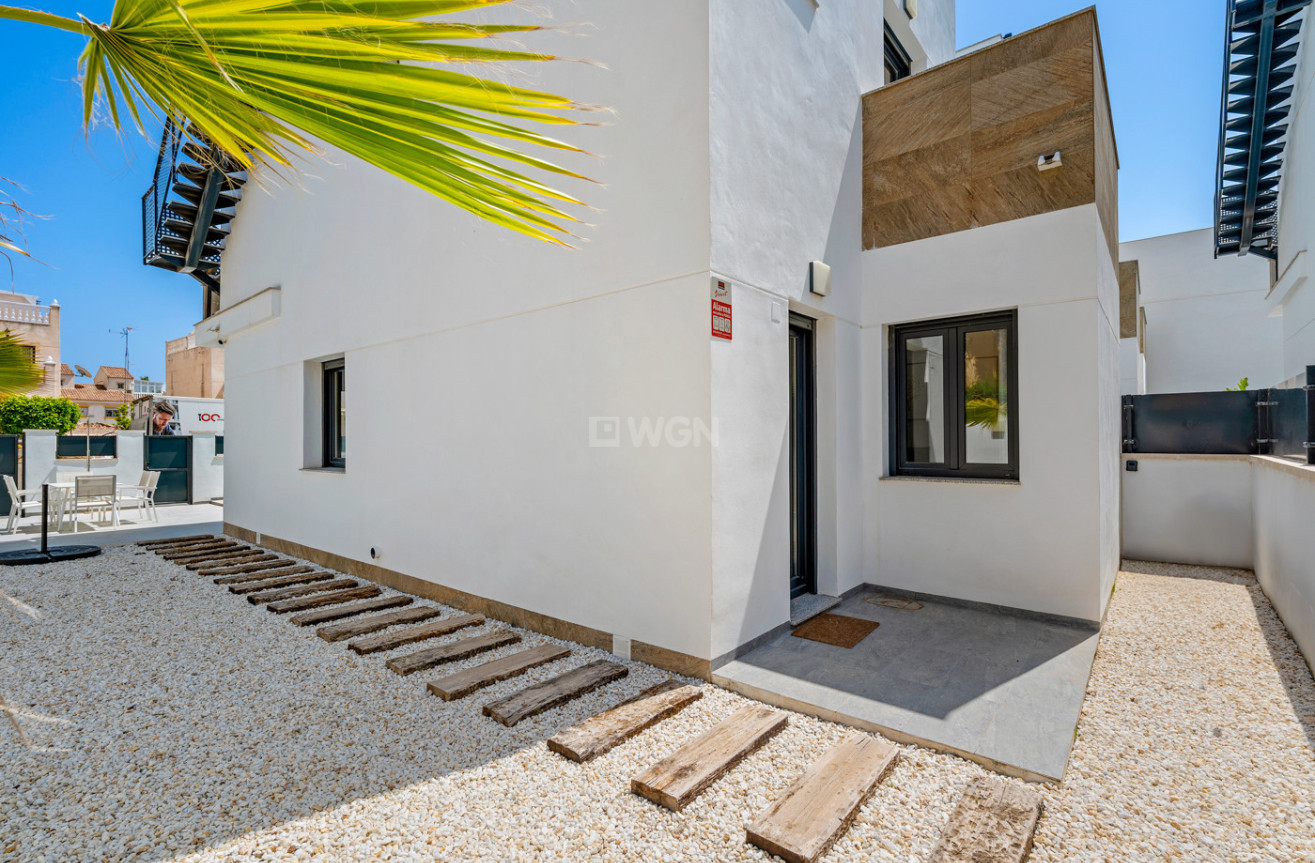 Odsprzedaż - Villa - Torrevieja - Costa Blanca