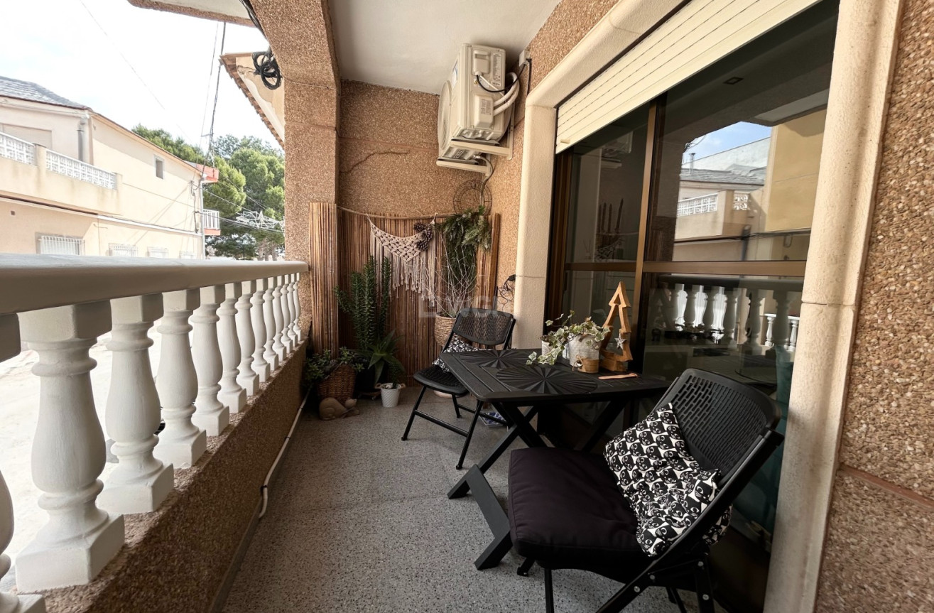 Odsprzedaż - Mieszkanie w bloku - Torremendo - Costa Blanca