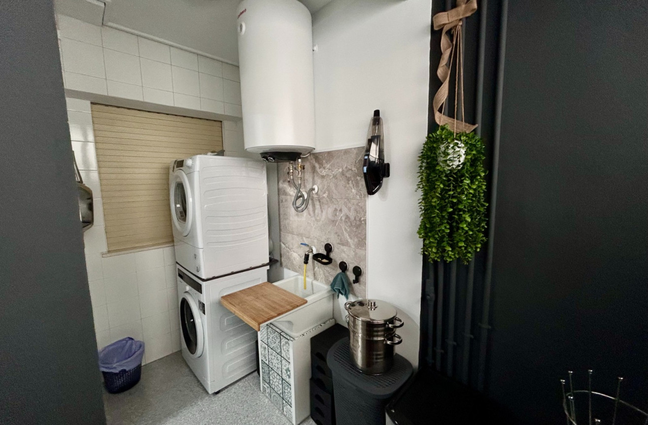Odsprzedaż - Mieszkanie w bloku - Torremendo - Costa Blanca