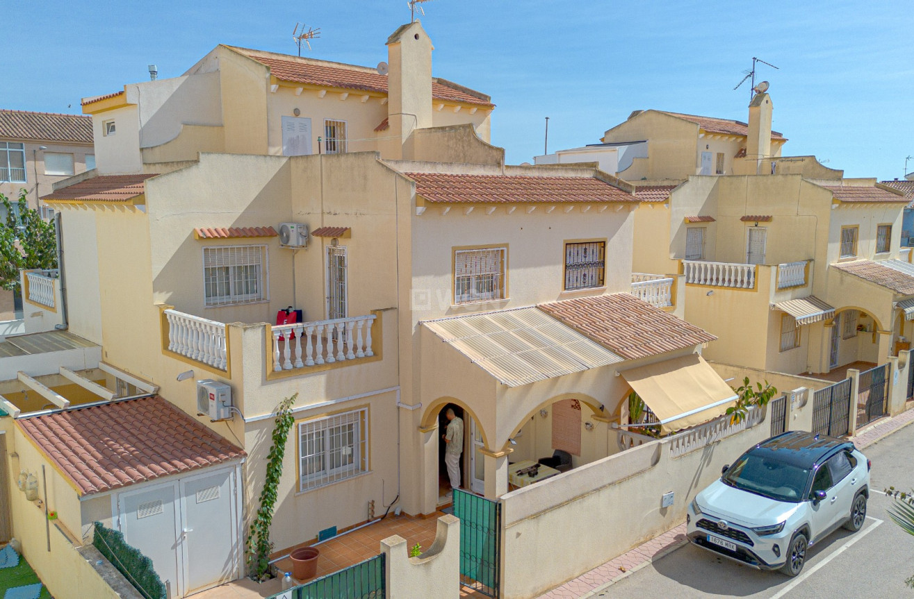 Odsprzedaż - Villa - Pilar de la Horadada - Costa Blanca