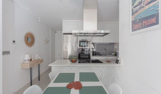 Odsprzedaż - Mieszkanie w bloku - Torrevieja - Costa Blanca