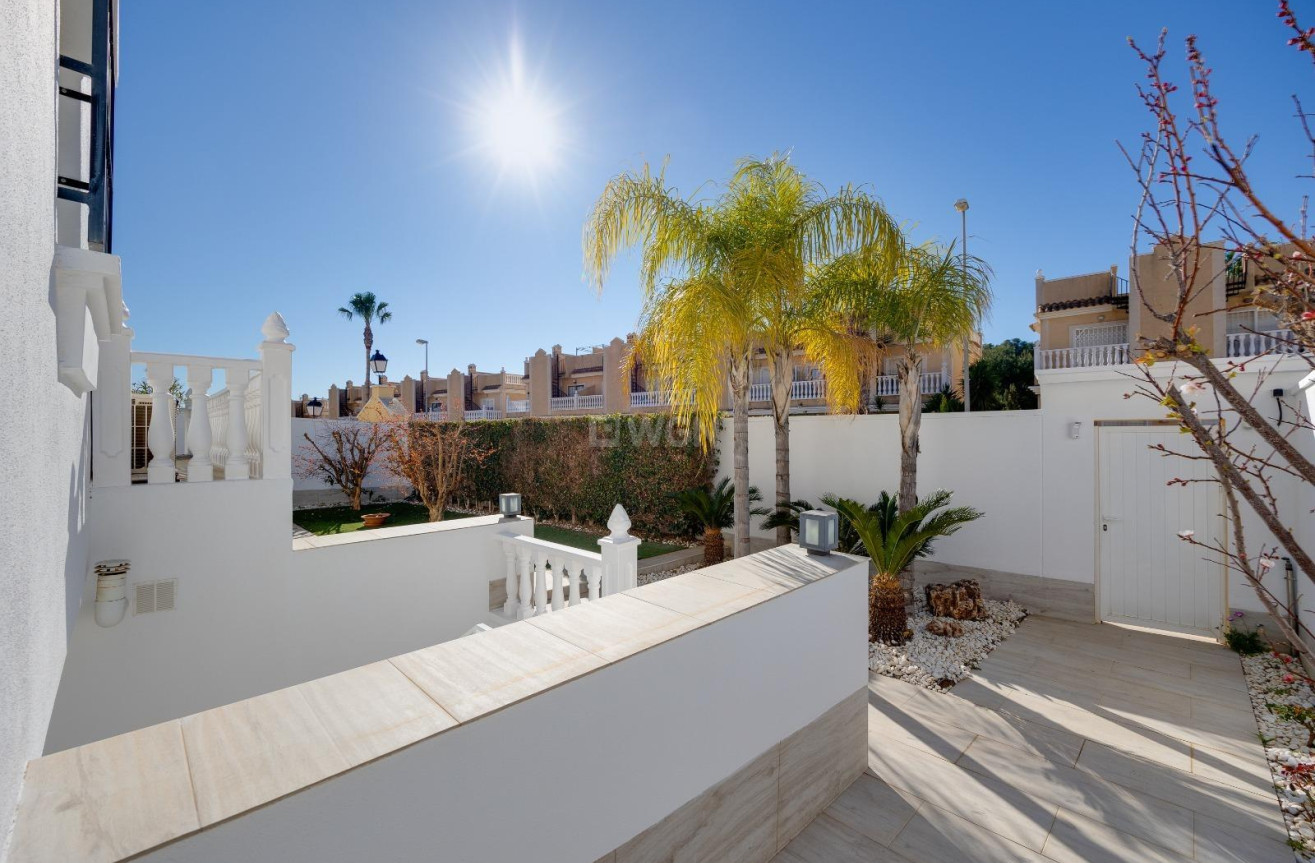 Odsprzedaż - Kamienica - Orihuela Costa - Las Filipinas