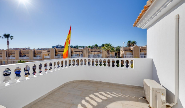 Odsprzedaż - Kamienica - Orihuela Costa - Las Filipinas
