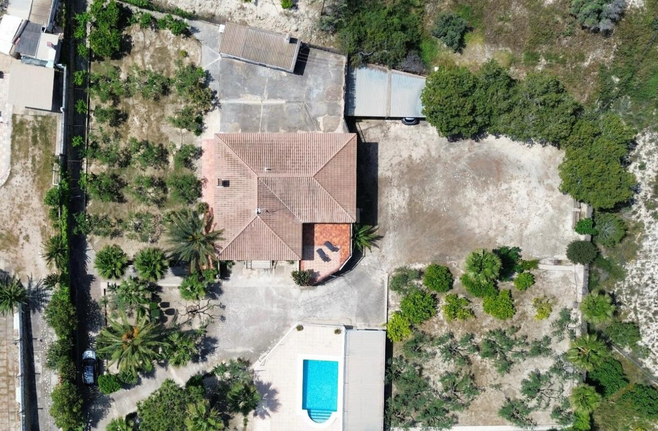 Reventa - Villa - El Rebolledo