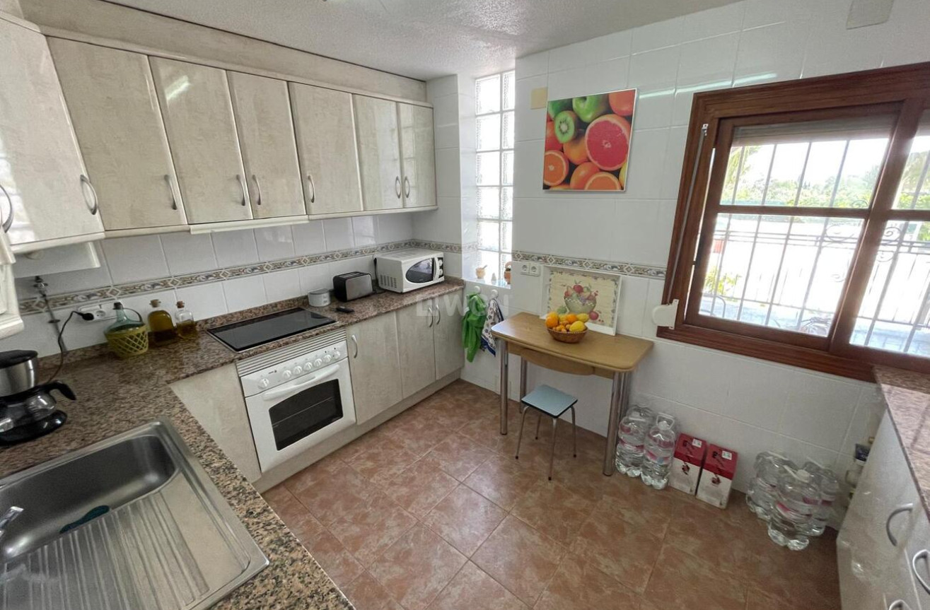 Reventa - Villa - El Rebolledo