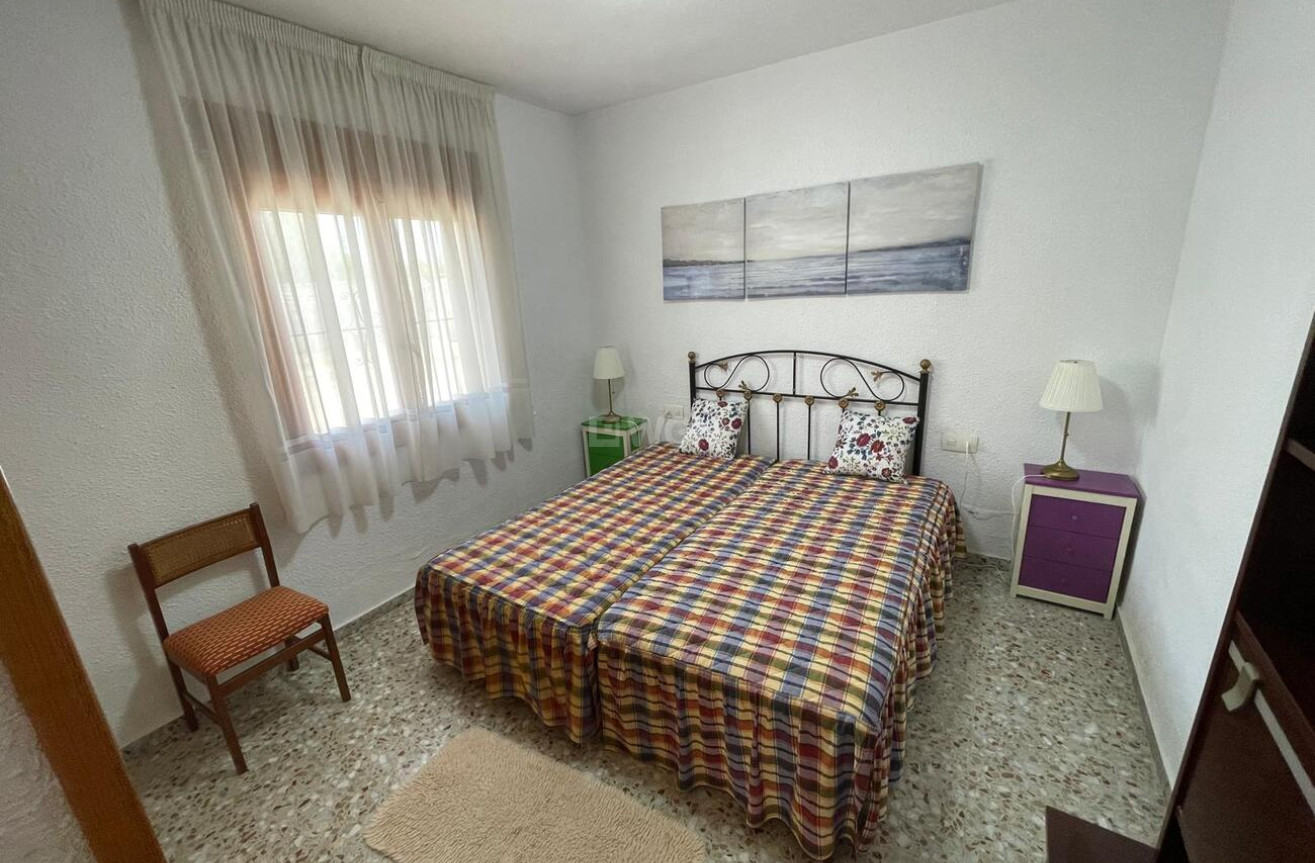 Reventa - Villa - El Rebolledo