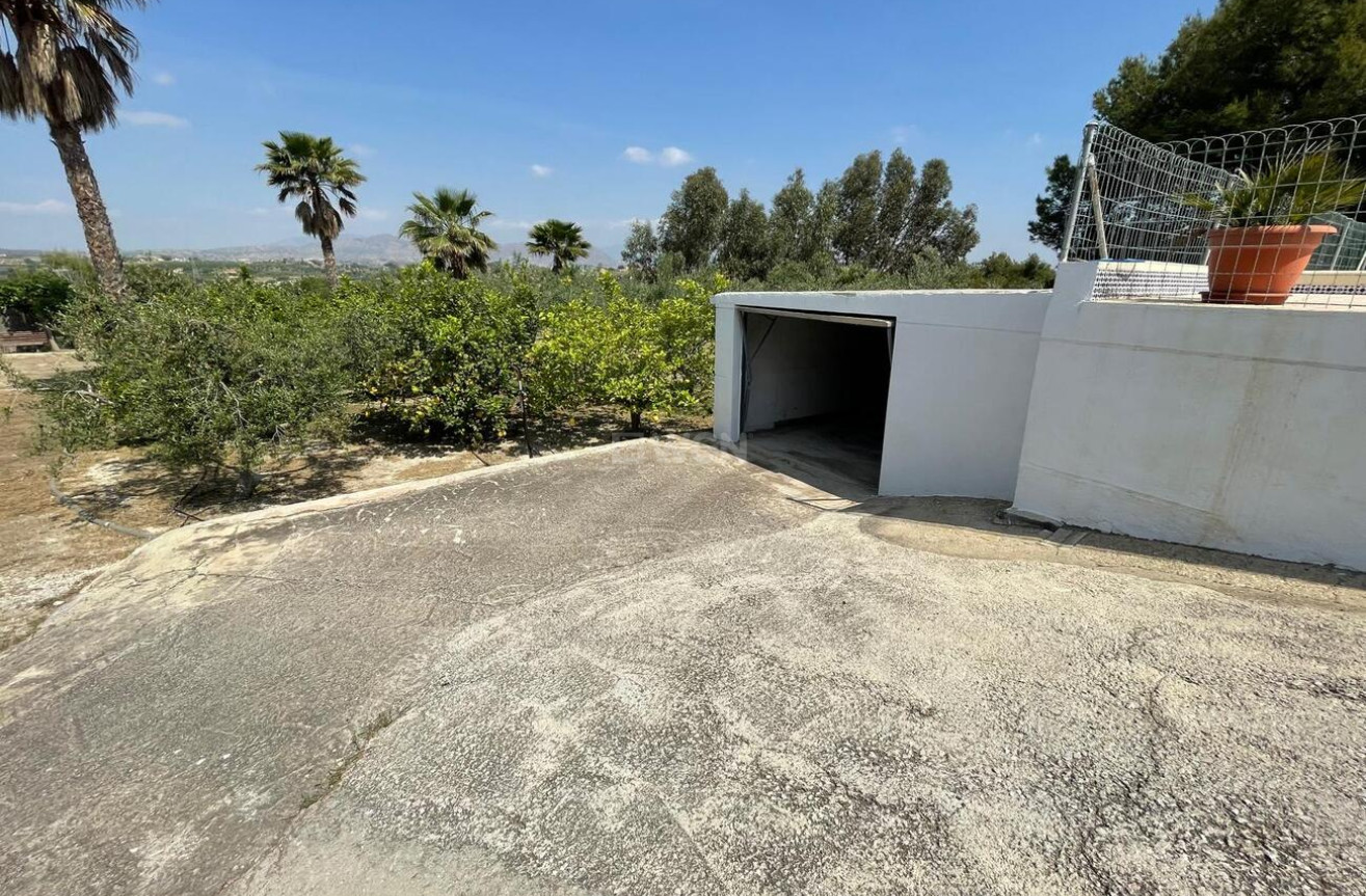 Reventa - Villa - El Rebolledo
