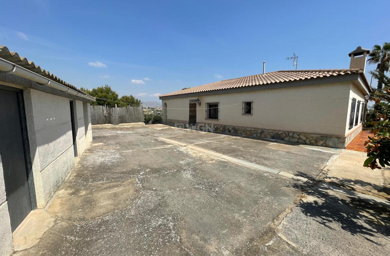 Reventa - Villa - El Rebolledo