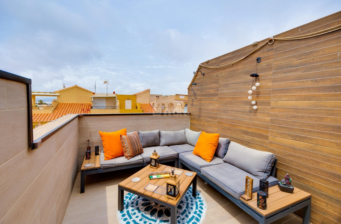 Odsprzedaż - Bungalow - Torrevieja - La Siesta - El Salado - Torreta