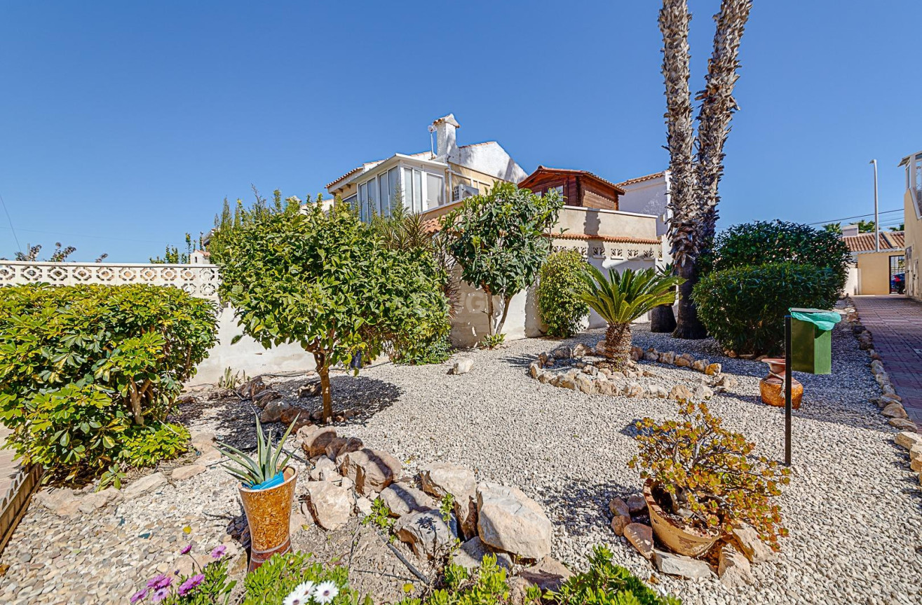 Odsprzedaż - Bungalow - Torrevieja - La Siesta - El Salado - Torreta