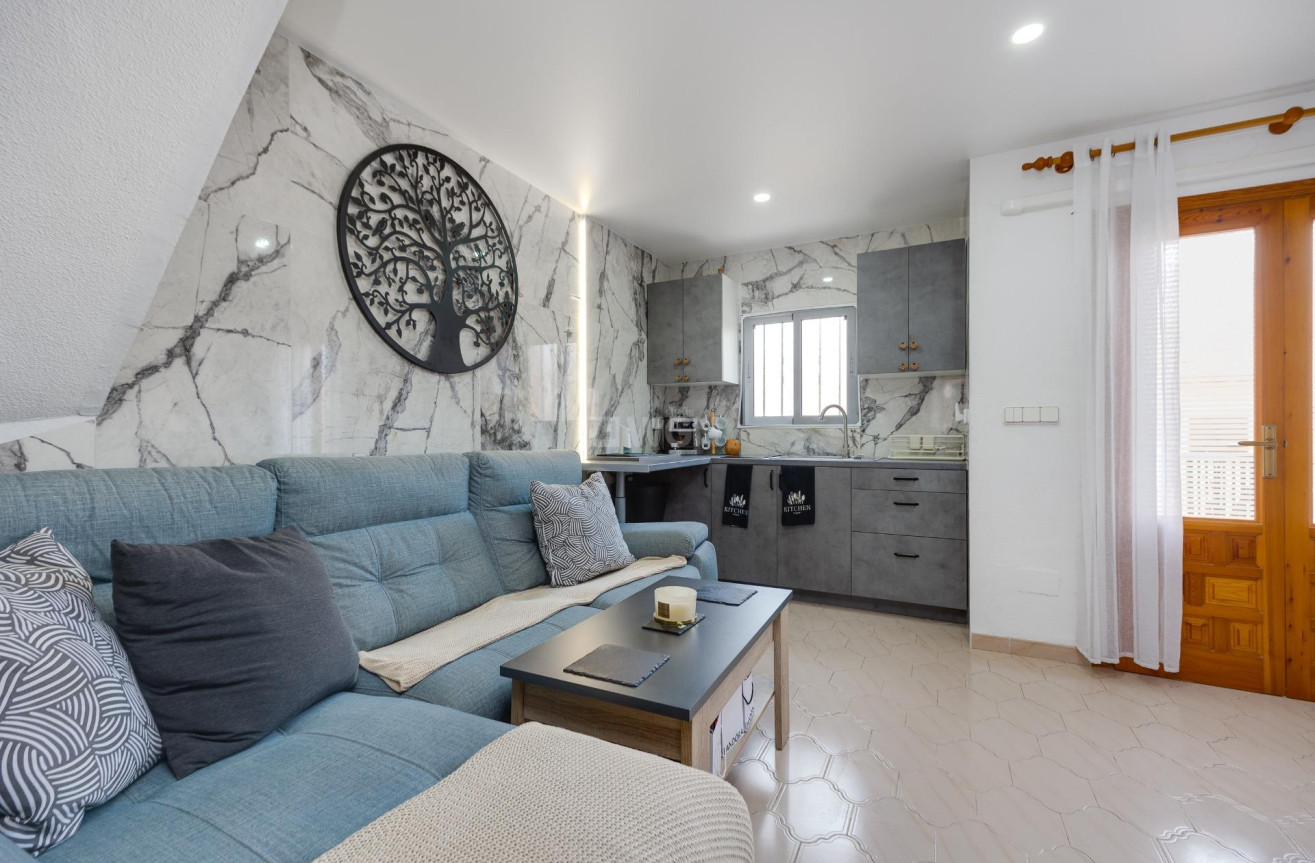 Odsprzedaż - Bungalow - Torrevieja - La Siesta - El Salado - Torreta