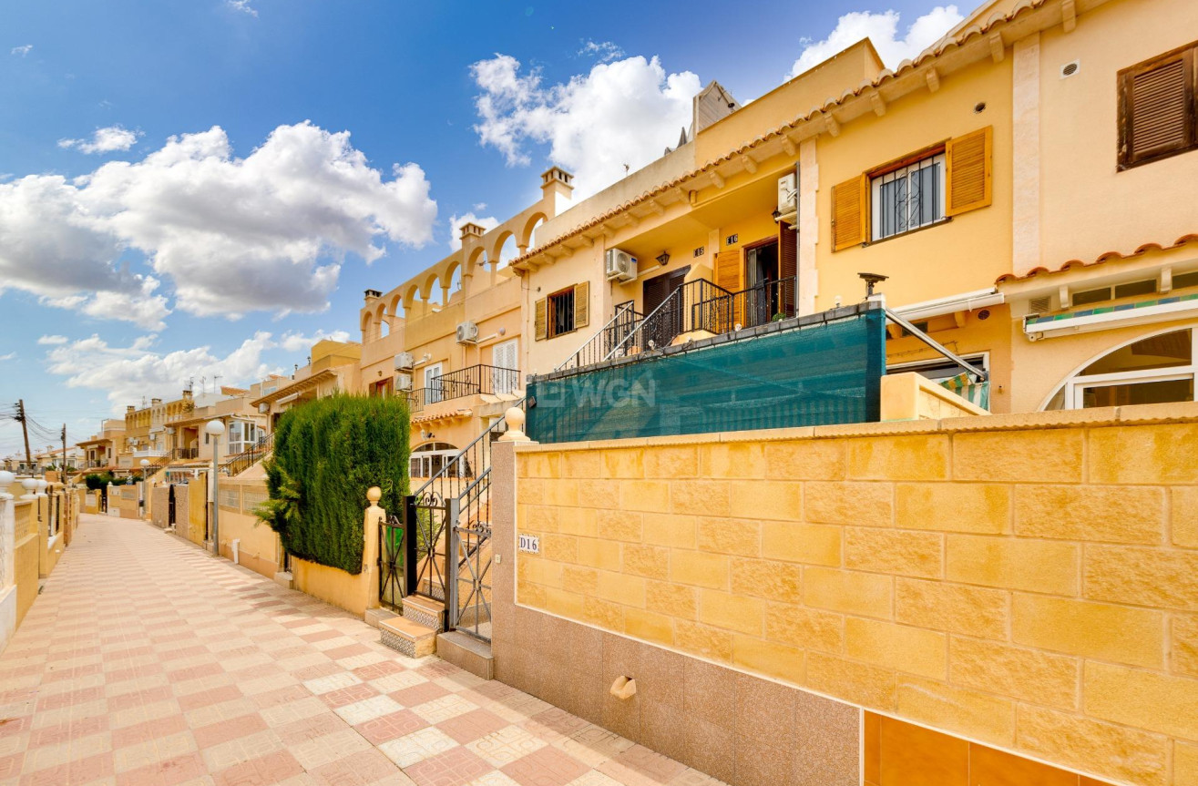Odsprzedaż - Bungalow - Torrevieja - La Siesta - El Salado - Torreta
