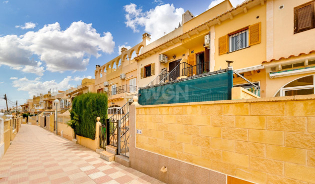 Odsprzedaż - Bungalow - Torrevieja - La Siesta - El Salado - Torreta