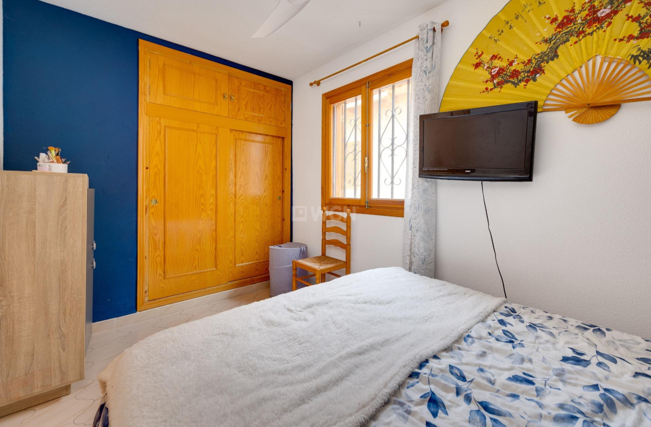 Odsprzedaż - Bungalow - Torrevieja - La Siesta - El Salado - Torreta