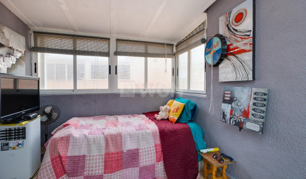 Odsprzedaż - Bungalow - Torrevieja - La Siesta - El Salado - Torreta