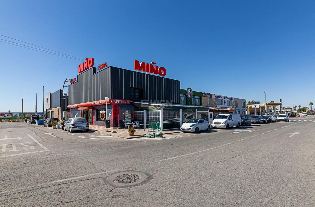 Odsprzedaż - Bungalow - Torrevieja - La Siesta - El Salado - Torreta